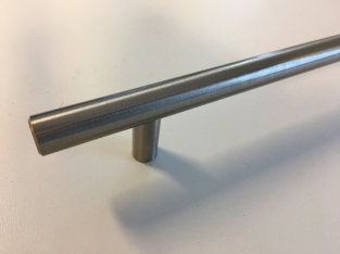 Sleek door-cabinet door handle, brushed aluminum.